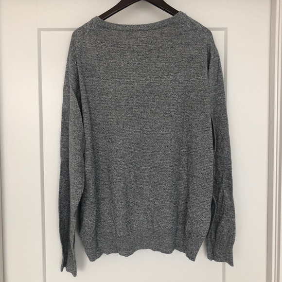 St. John’s Bay Heather Gray V-neck Sweater - Picture 2 of 4